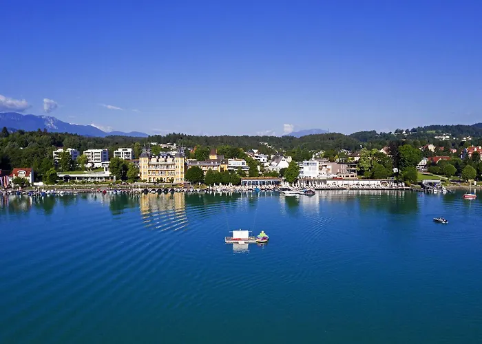 Beachvilla Velden דירה